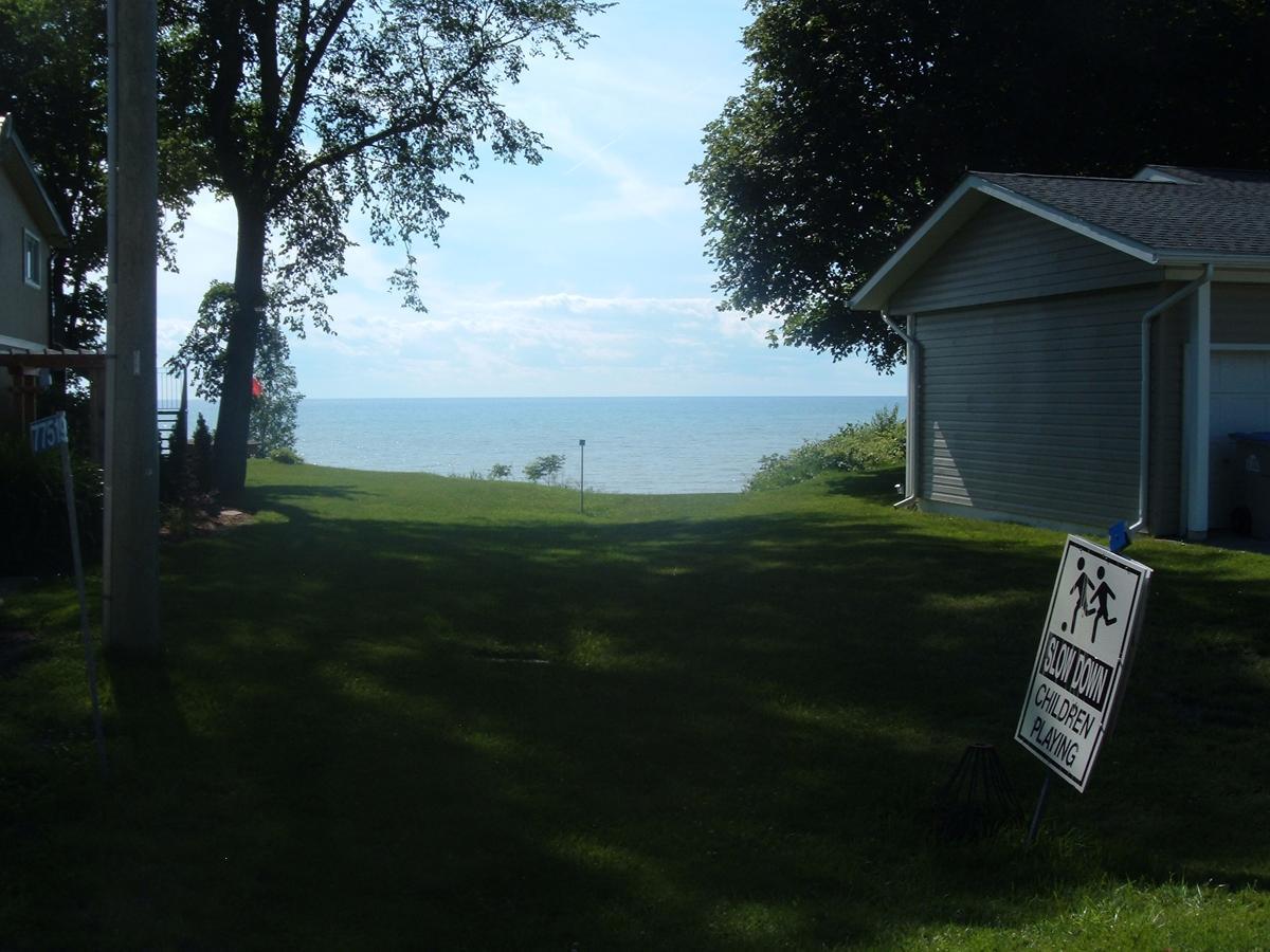 The Blue Cottage Bayfield On Goderich Exterior photo